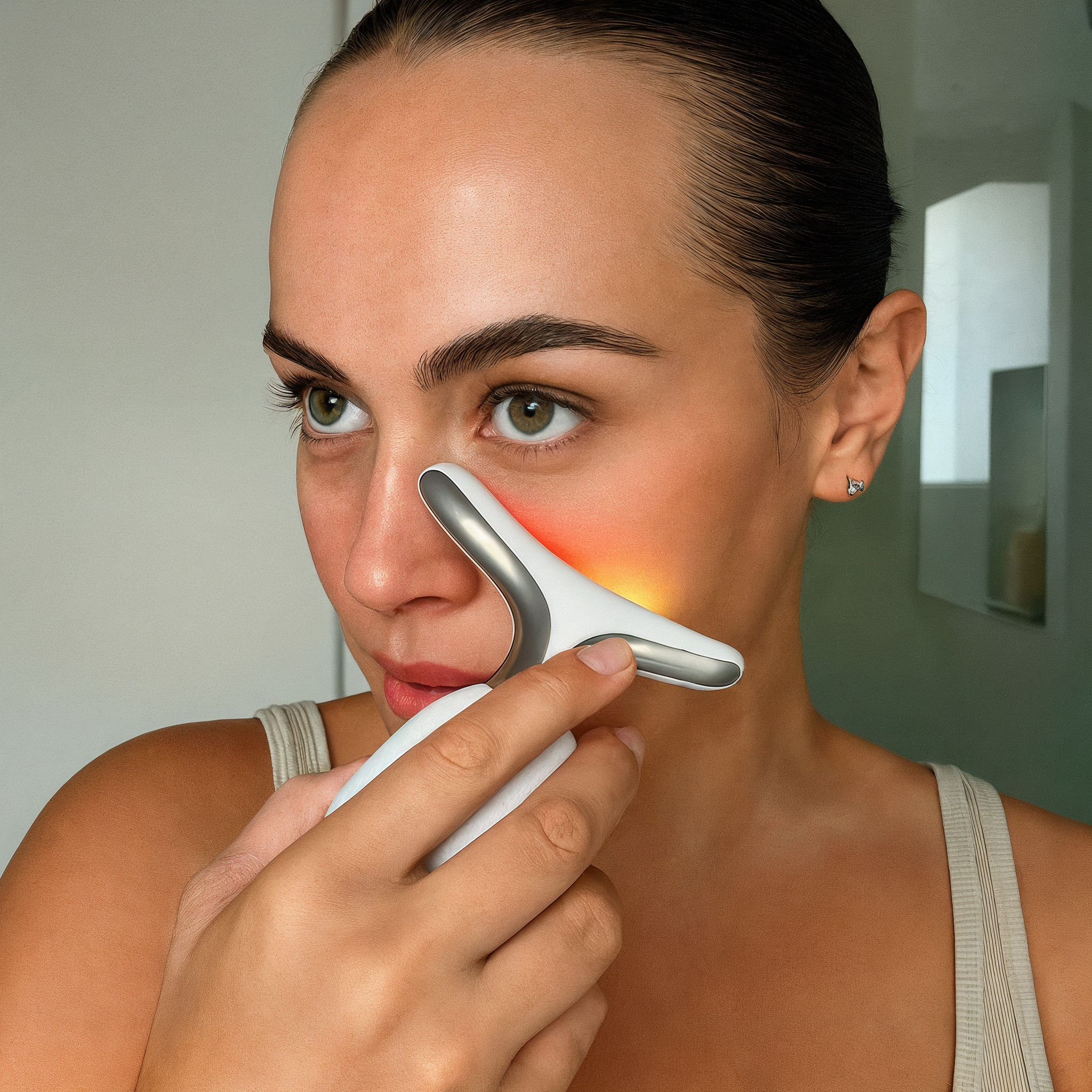 SkinFin™ – Masseur Facial 7-en-1 + Sérum Activateur